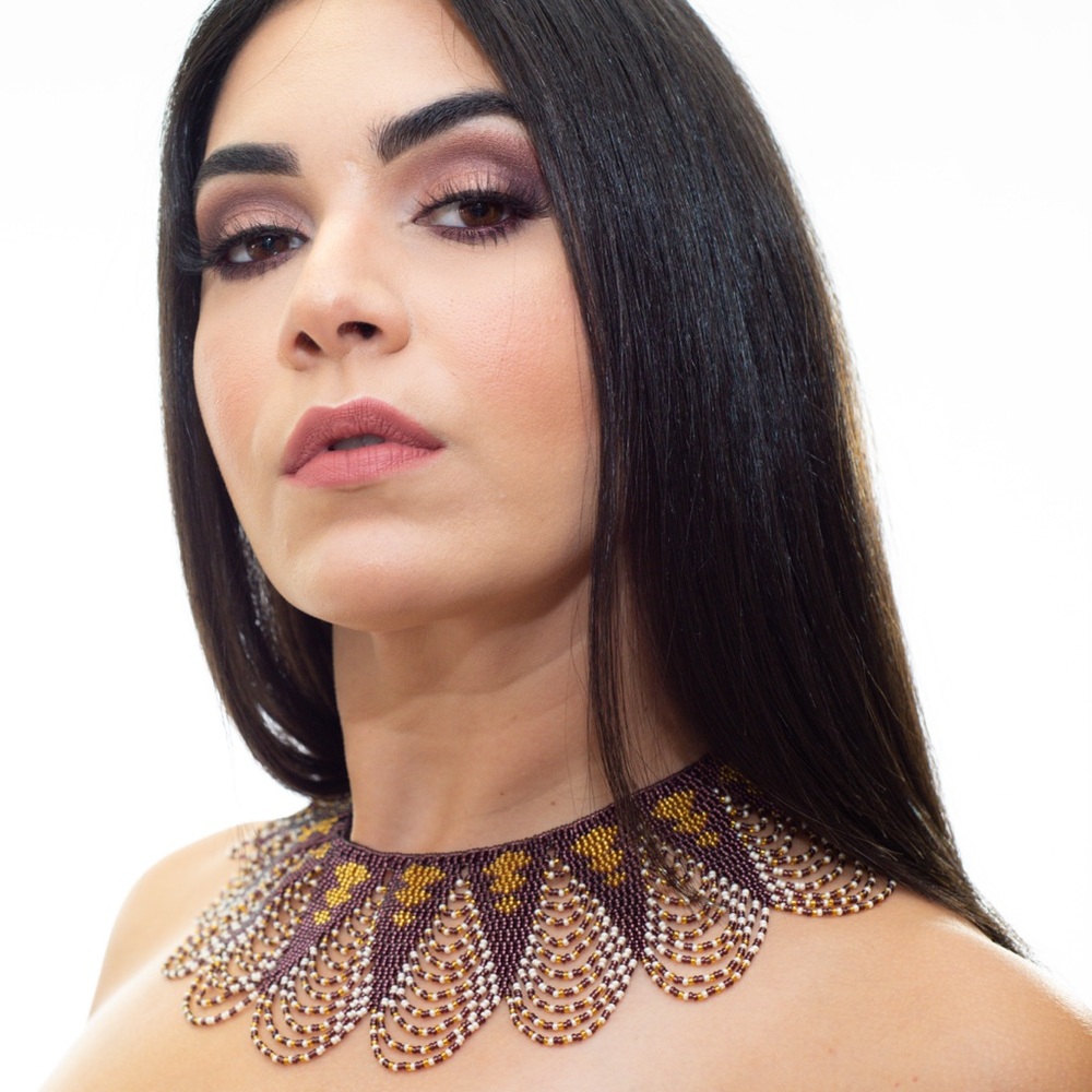 Elegant Beaded Necklace in Gold and Purple